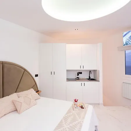 Triple M Apartamento *